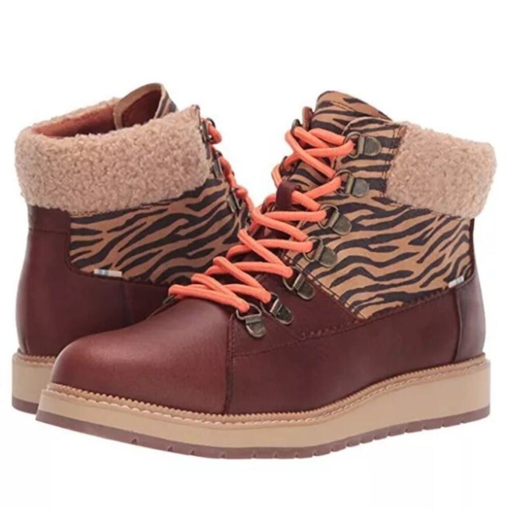 Toms Mesa Boot Womens Size 9 Waterproof Zebra Nylon Faux Plush Animal